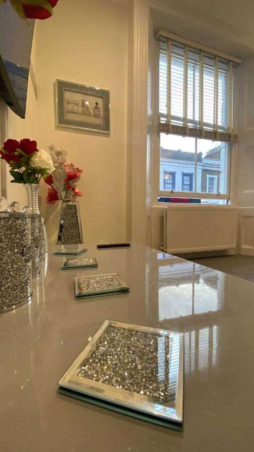 2 Notting Hill Portobello Road Amazing Location! London Eksteriør billede